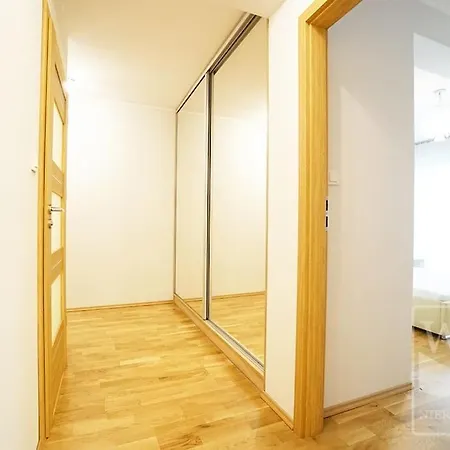 Apartament Modern Apartment-city Center-new Building-garage
